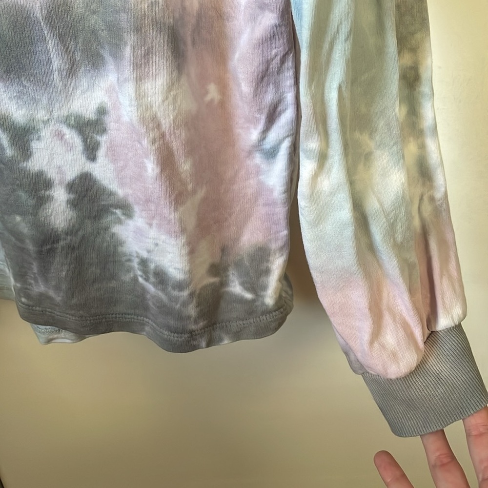 Lightweight tye dye sweatshirt - Picture 3 of 3